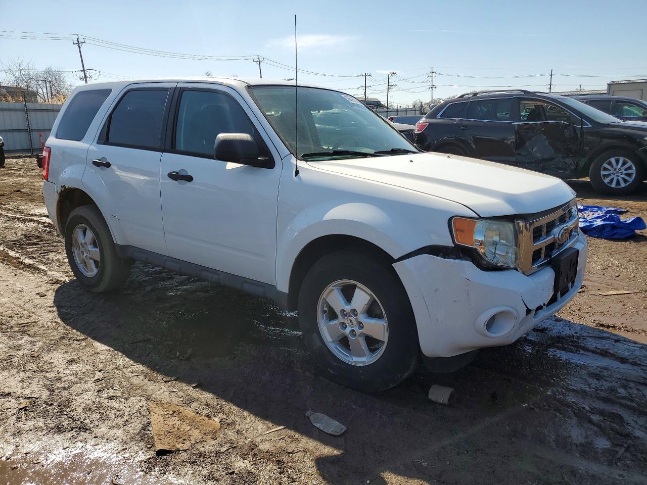 2010 FORD ESCAPE