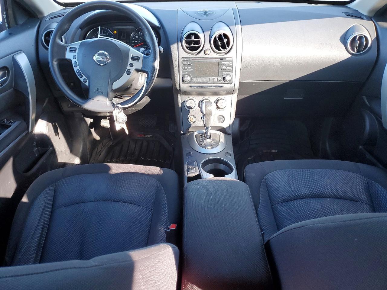2015 NISSAN ROGUE