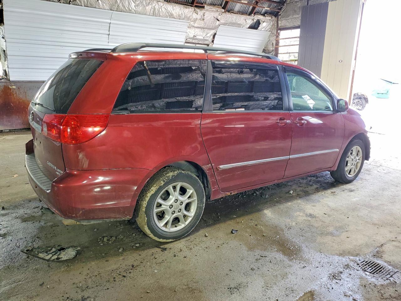 2006 TOYOTA SIENNA