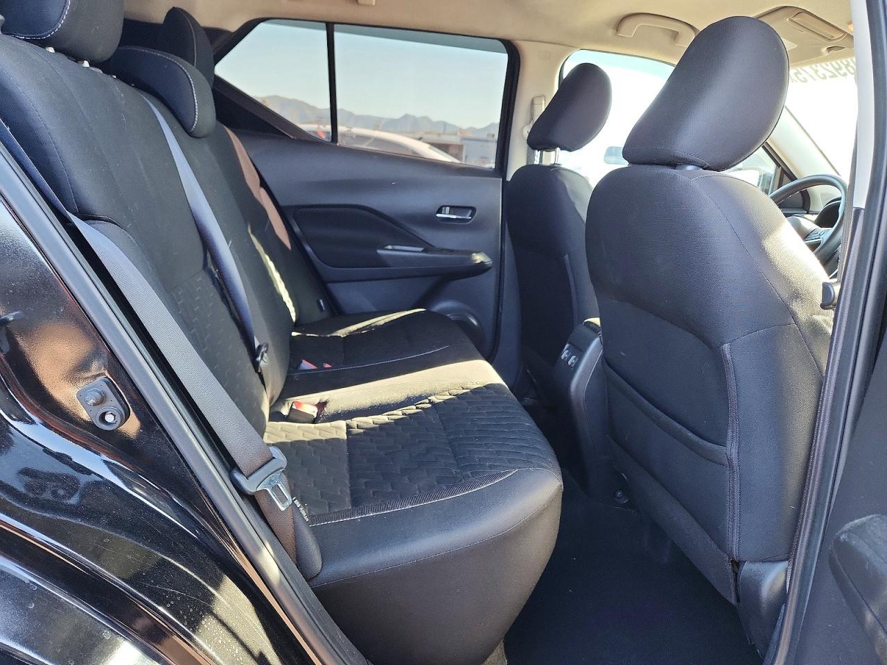 2021 NISSAN KICKS