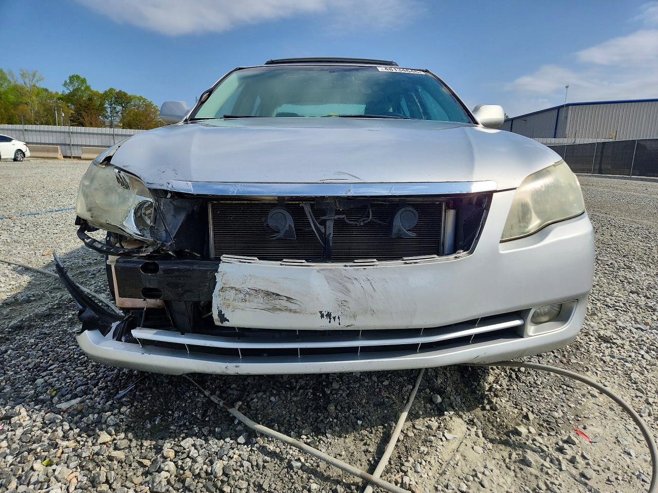 2005 TOYOTA Avalon