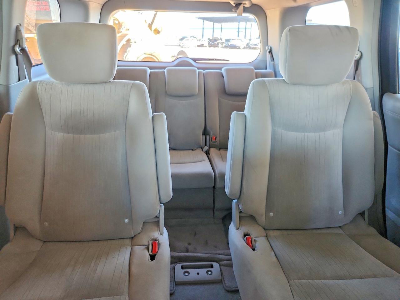 2015 NISSAN Quest