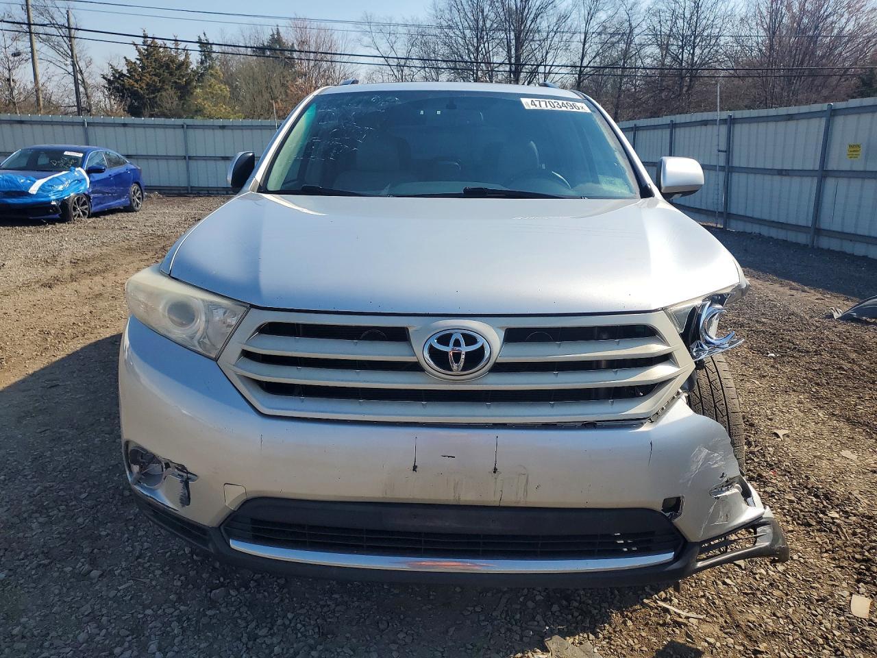 2012 TOYOTA HIGHLANDER