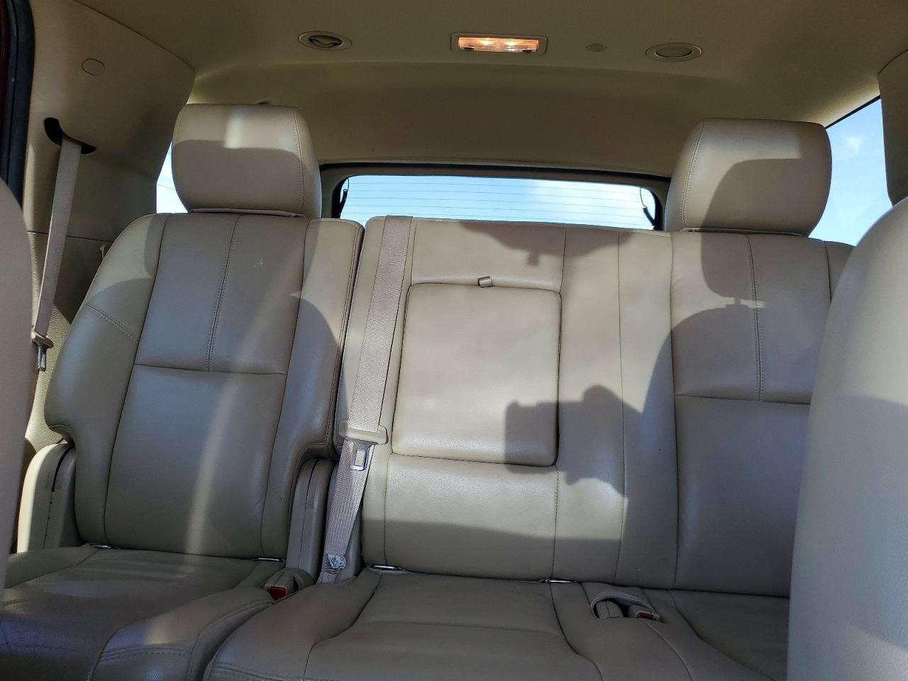 2011 CHEVROLET Tahoe