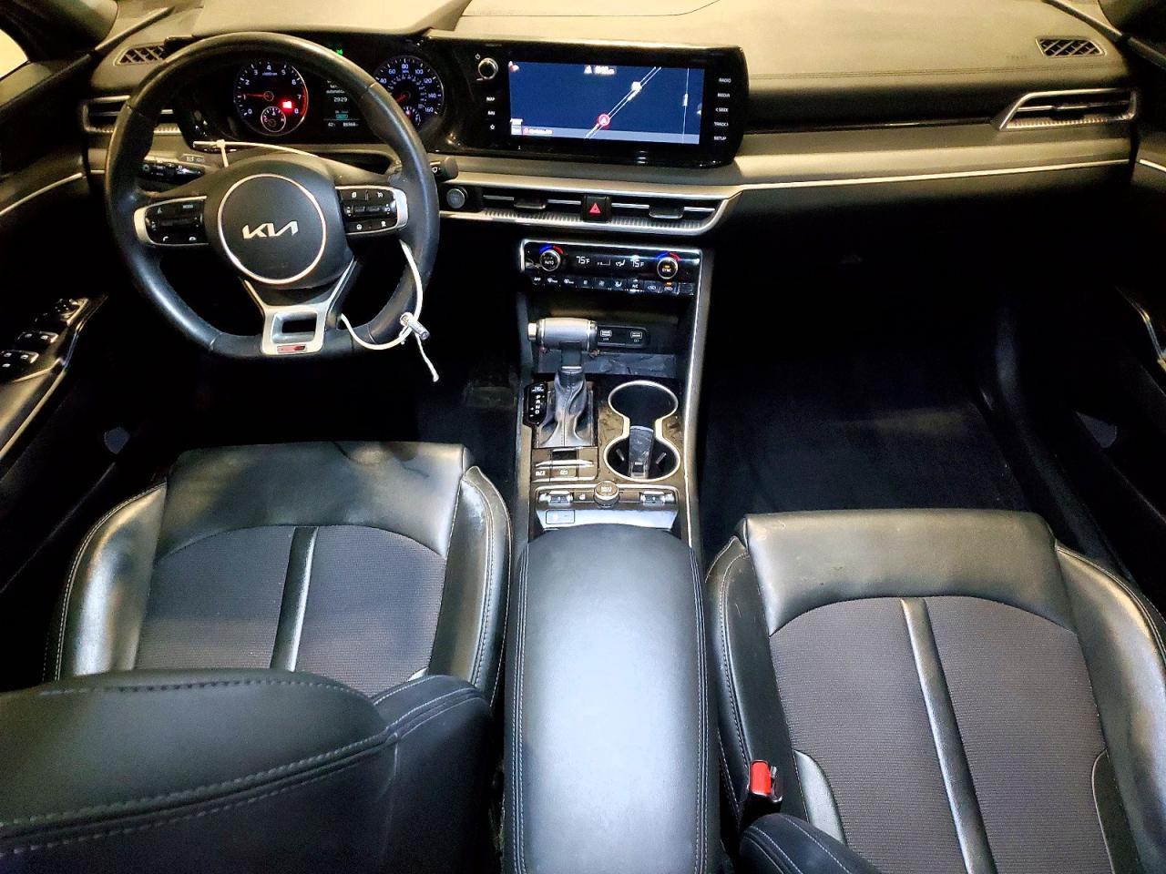 2022 KIA K5