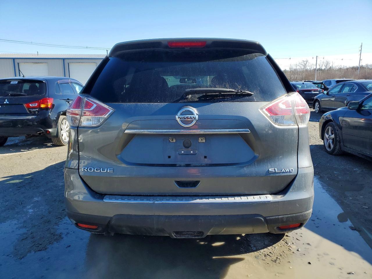 2016 NISSAN ROGUE
