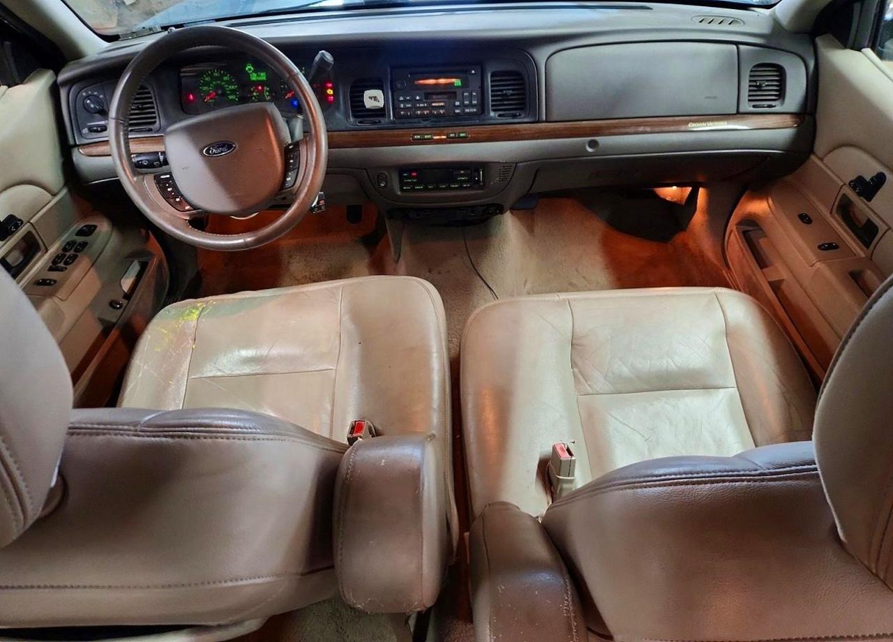 2008 FORD Crown Victoria