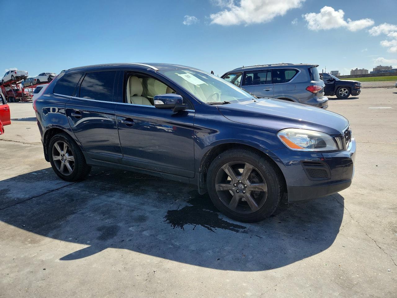 2013 VOLVO XC60