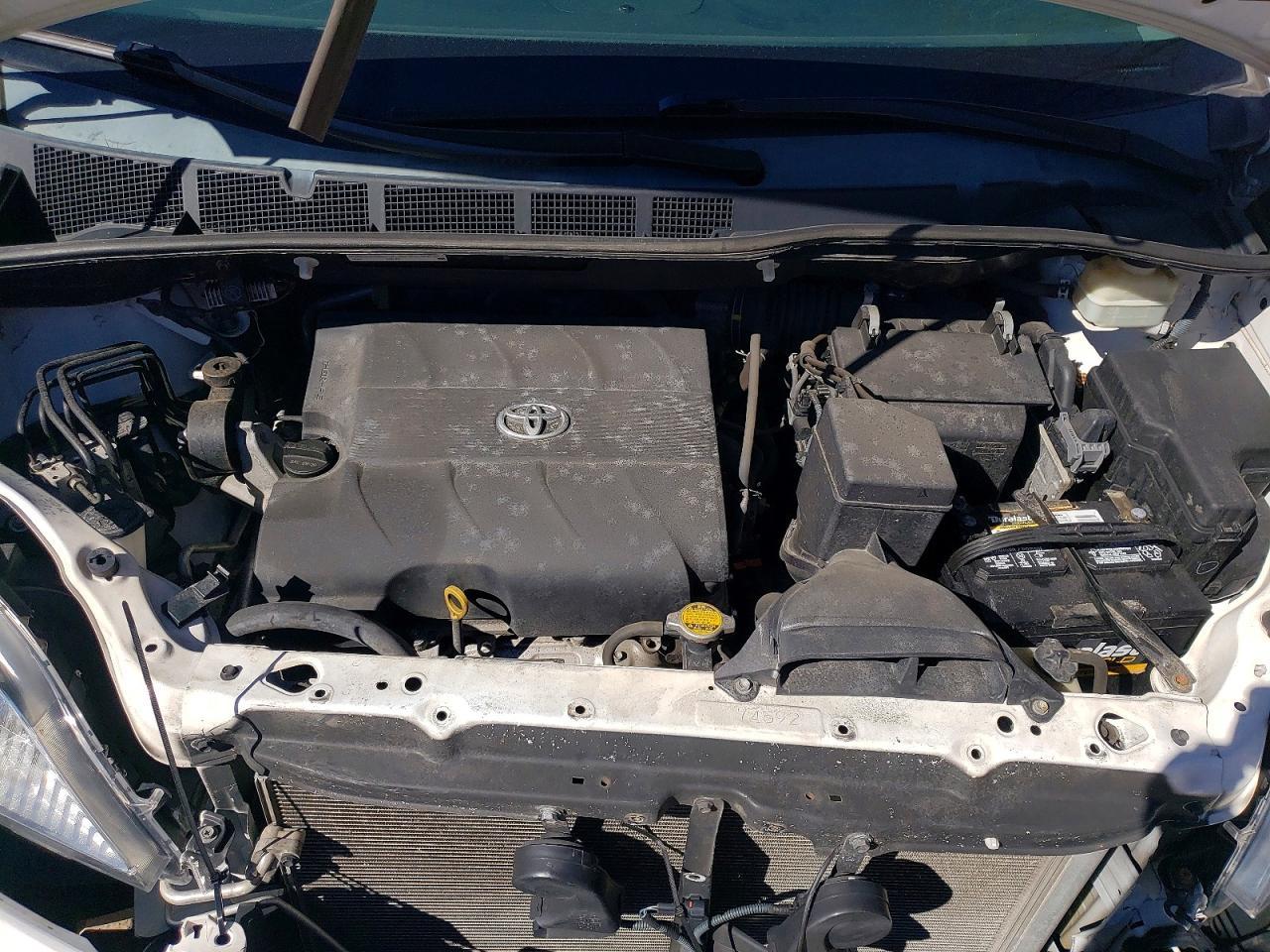 2015 TOYOTA SIENNA