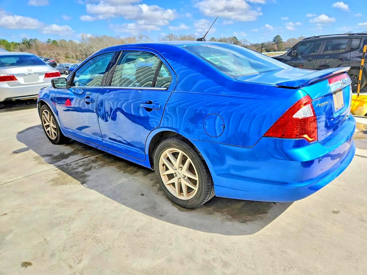 2011 FORD FUSION