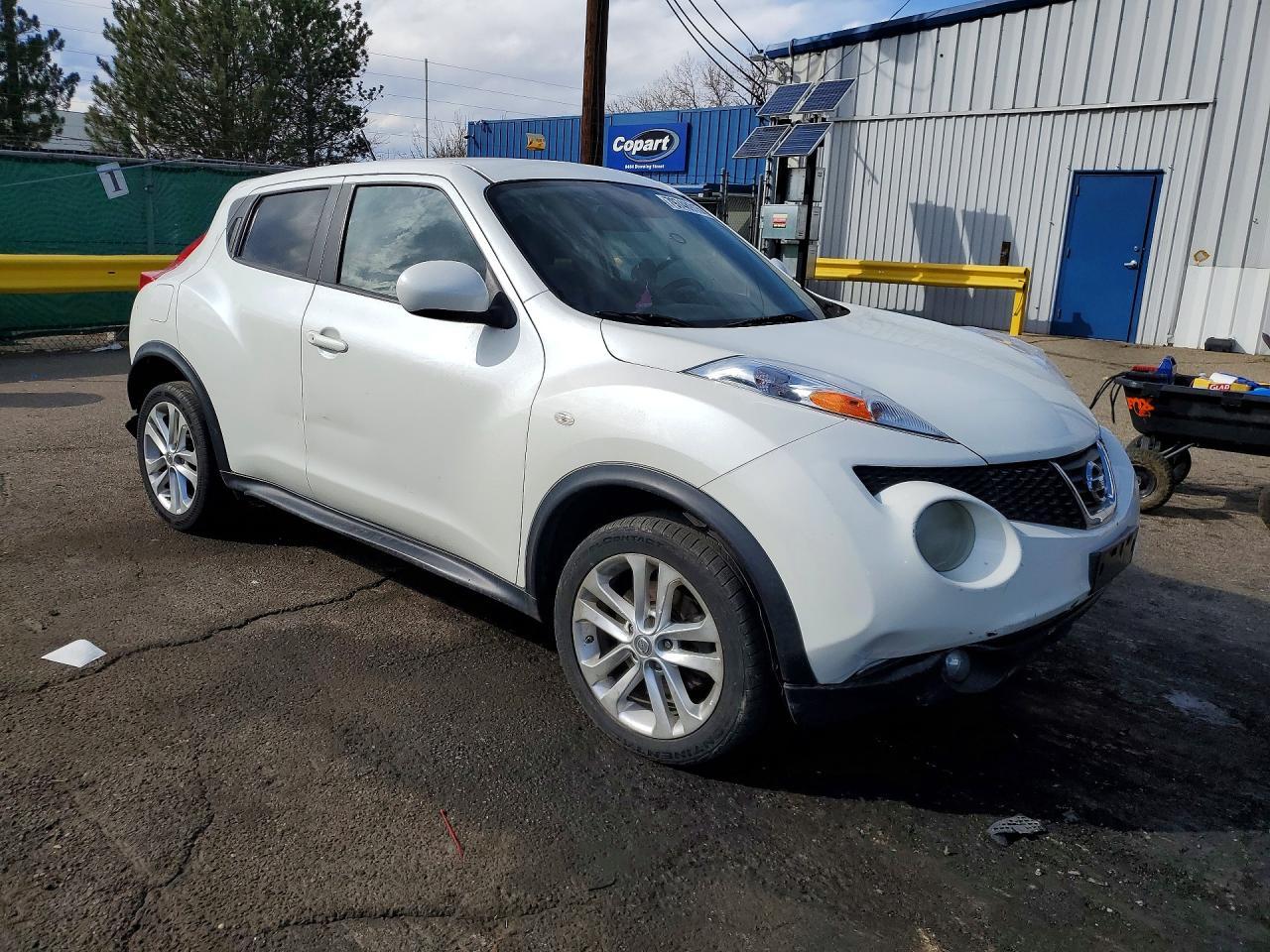 2013 NISSAN Juke