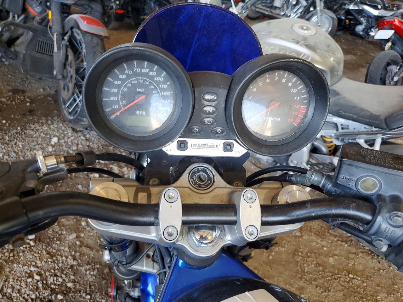 2001 SUZUKI GSF600