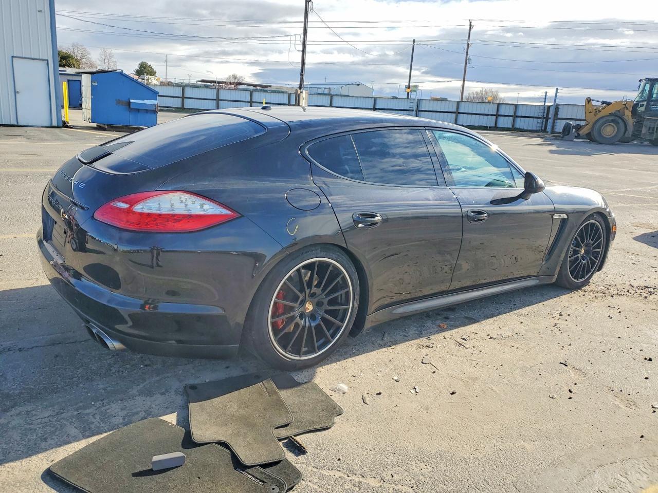 2012 PORSCHE Panamera