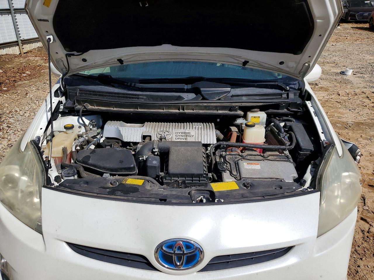 2011 TOYOTA PRIUS