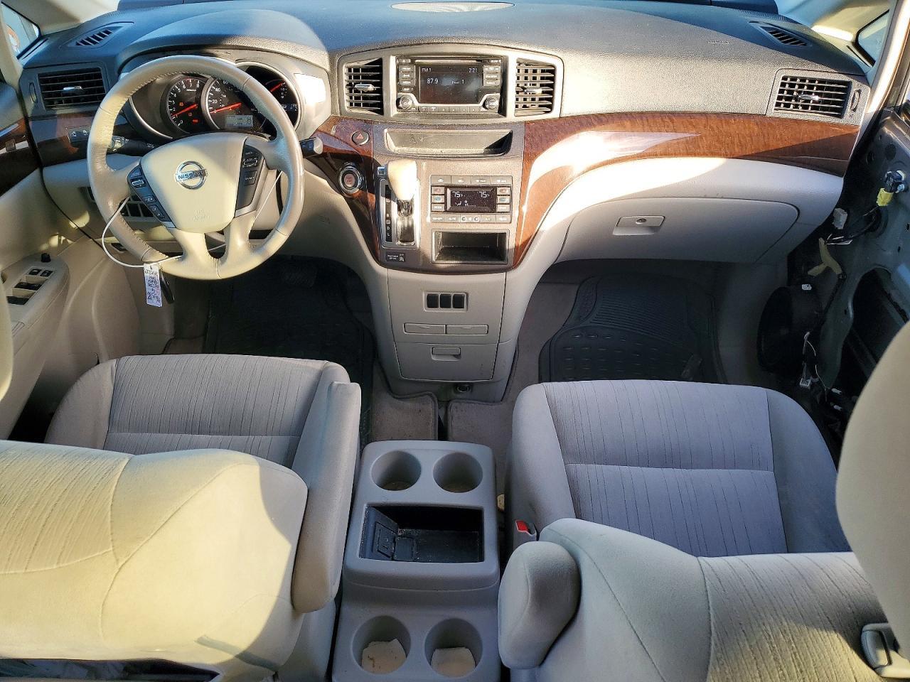 2016 NISSAN Quest
