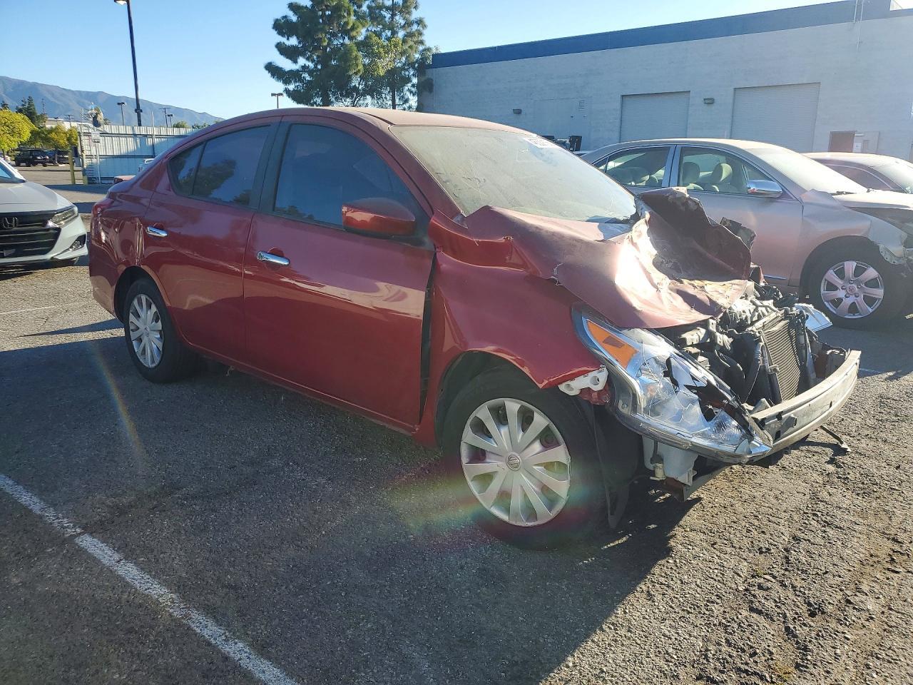 2015 NISSAN VERSA