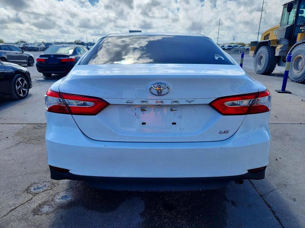 2018 TOYOTA CAMRY