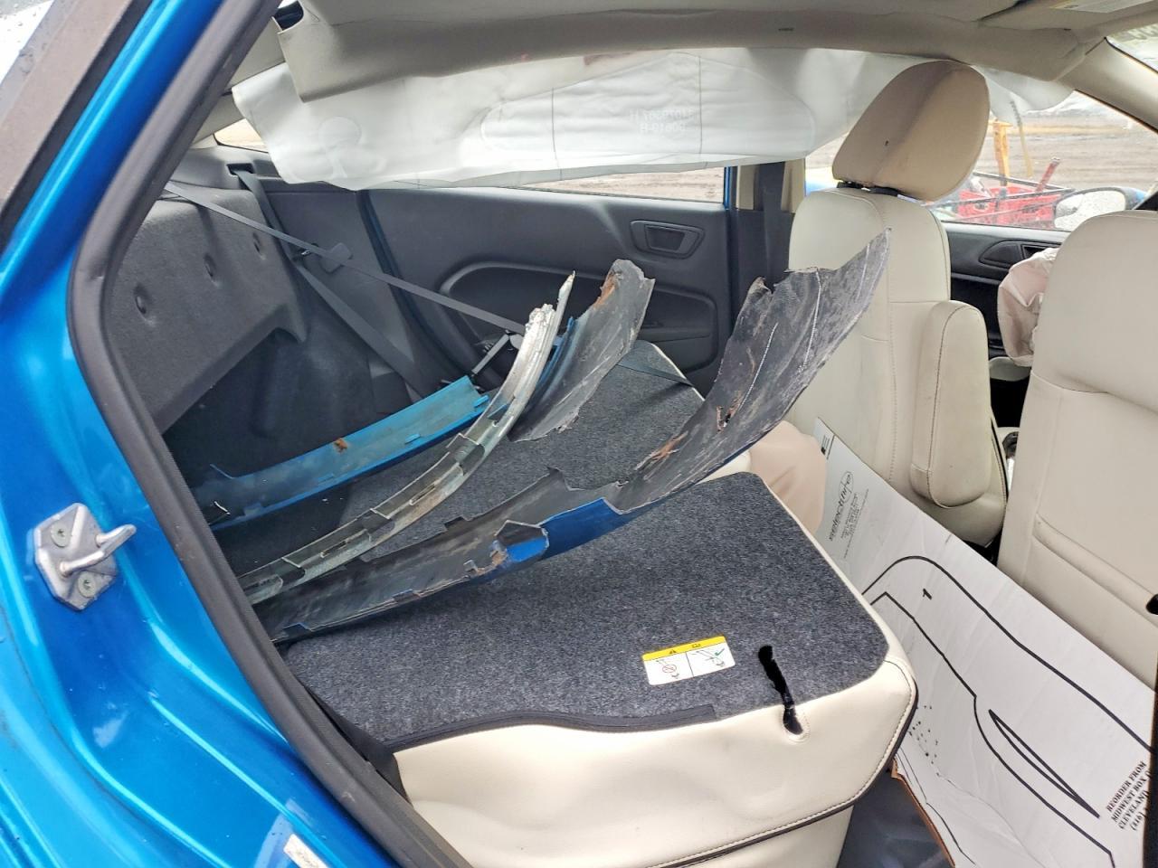 2013 FORD Fiesta
