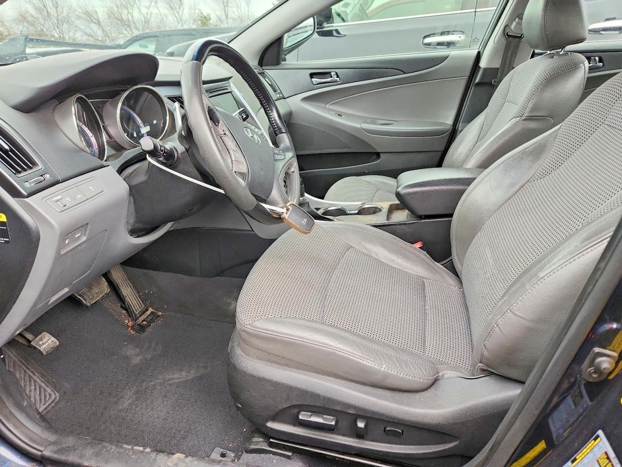 2012 HYUNDAI SONATA