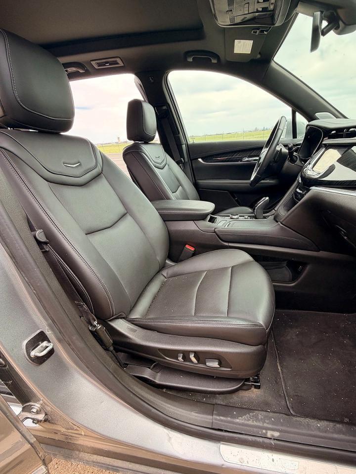 2023 CADILLAC XT6