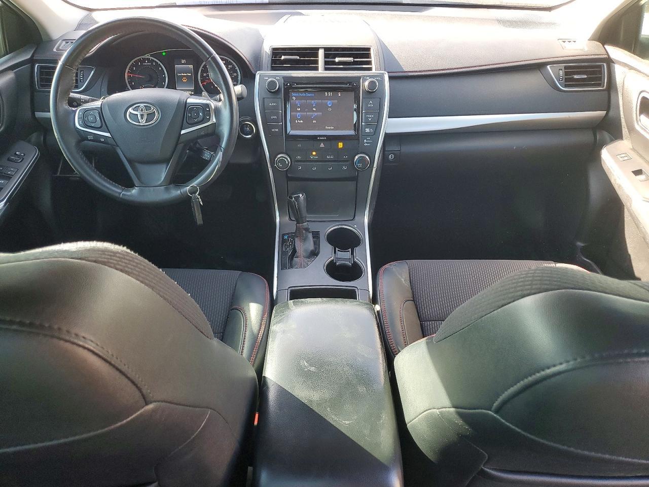 2016 TOYOTA CAMRY