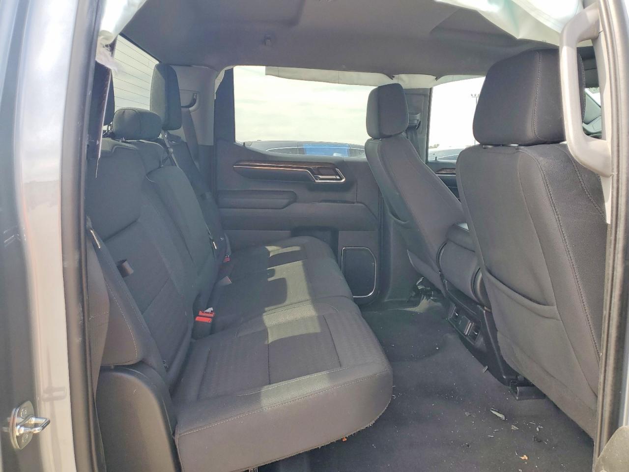2023 GMC Sierra