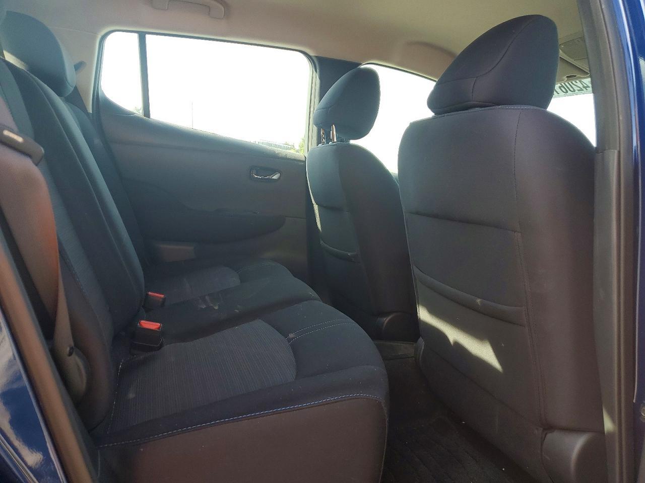 2019 NISSAN LEAF