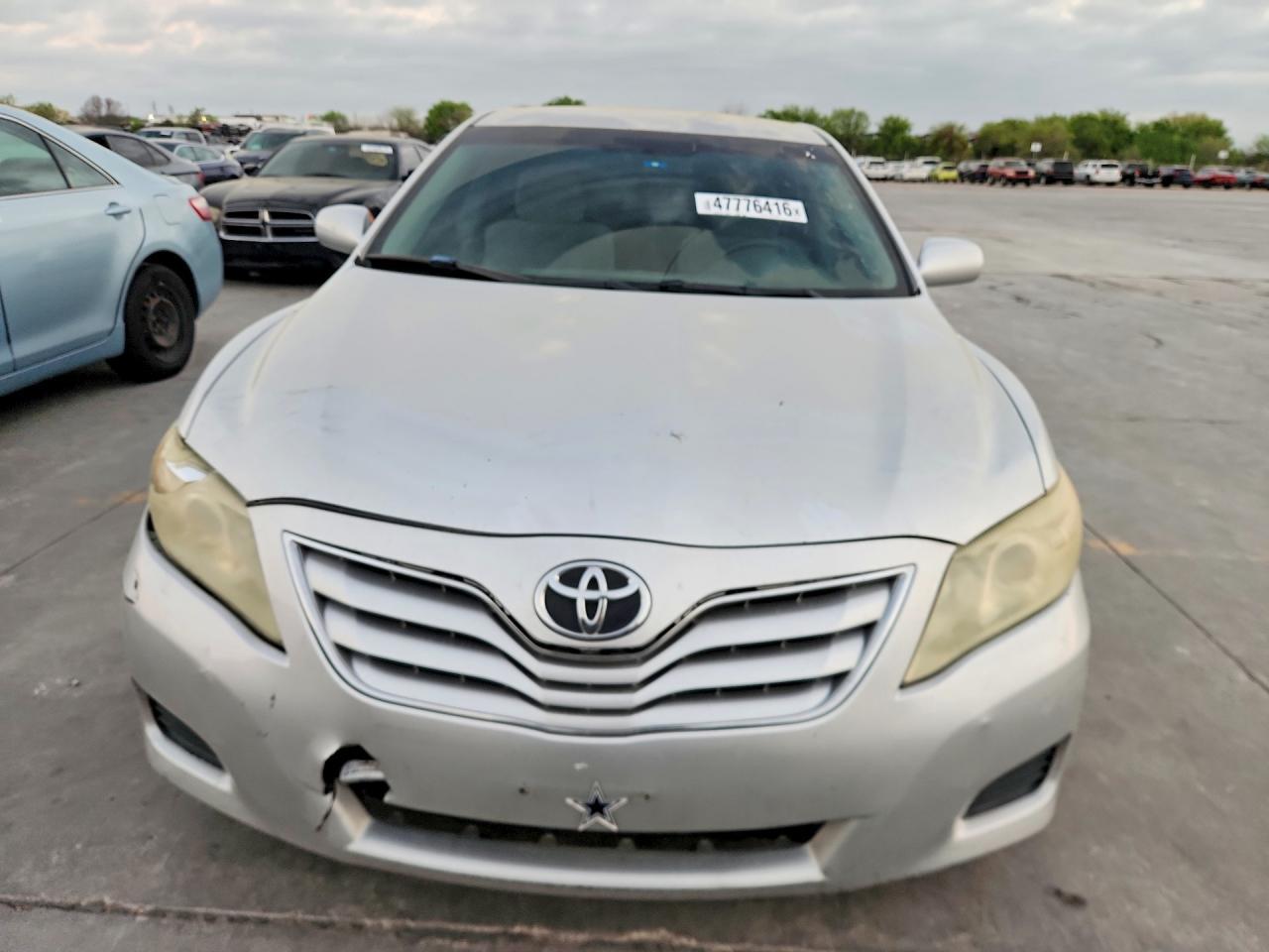 2011 TOYOTA CAMRY
