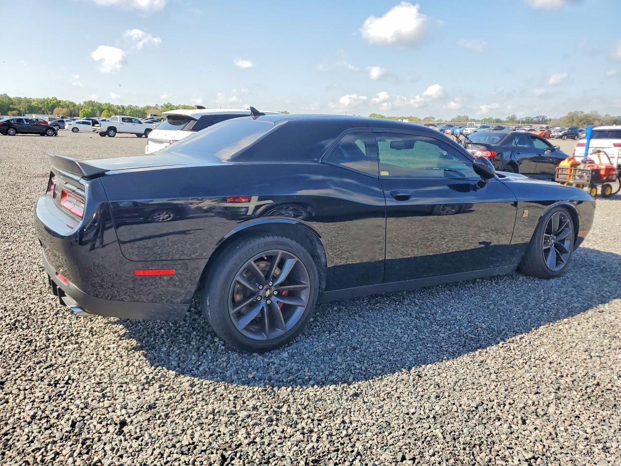 2019 DODGE Challenger