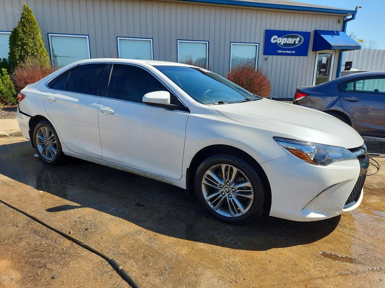 2017 TOYOTA CAMRY