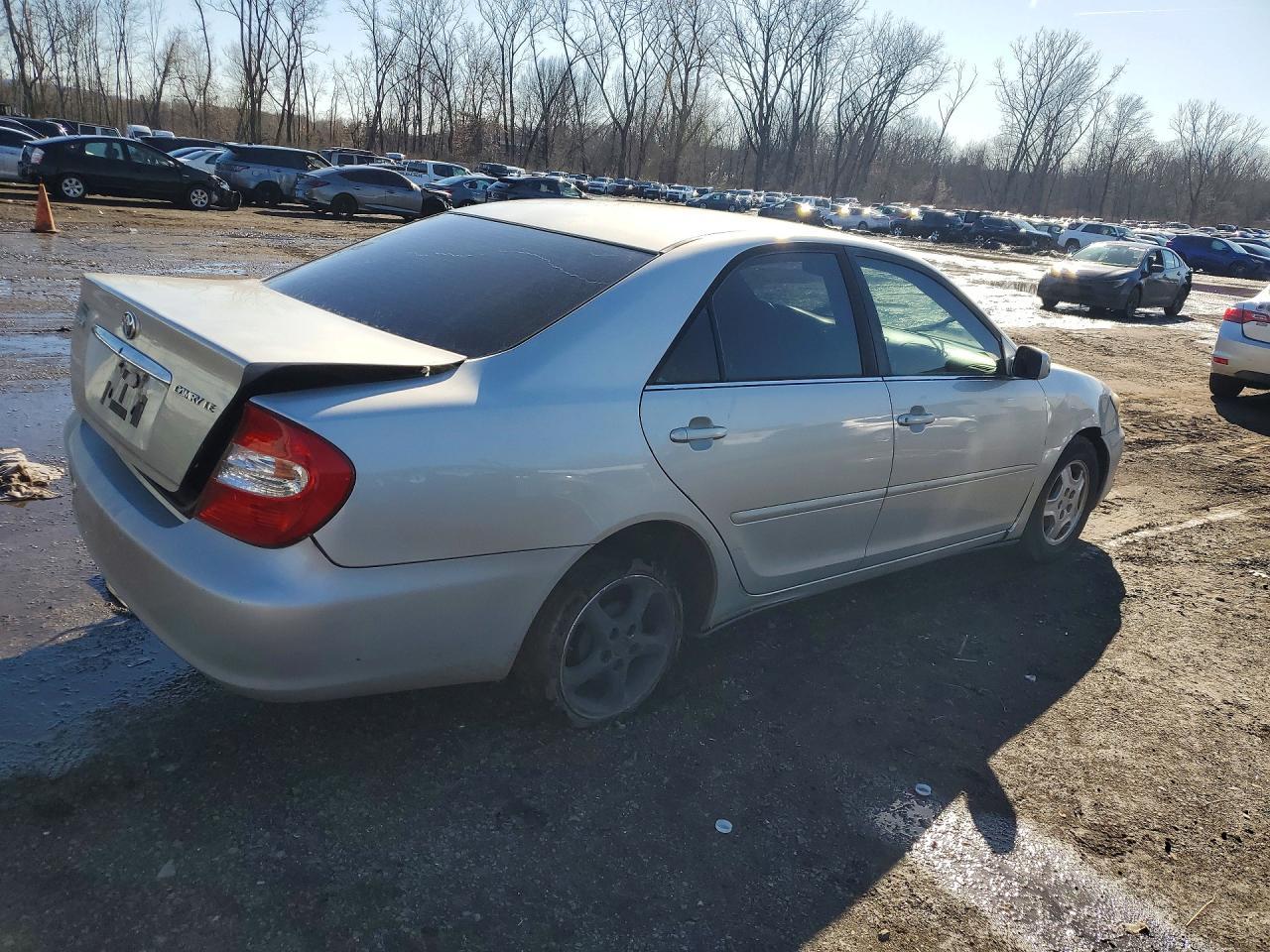 2004 TOYOTA CAMRY