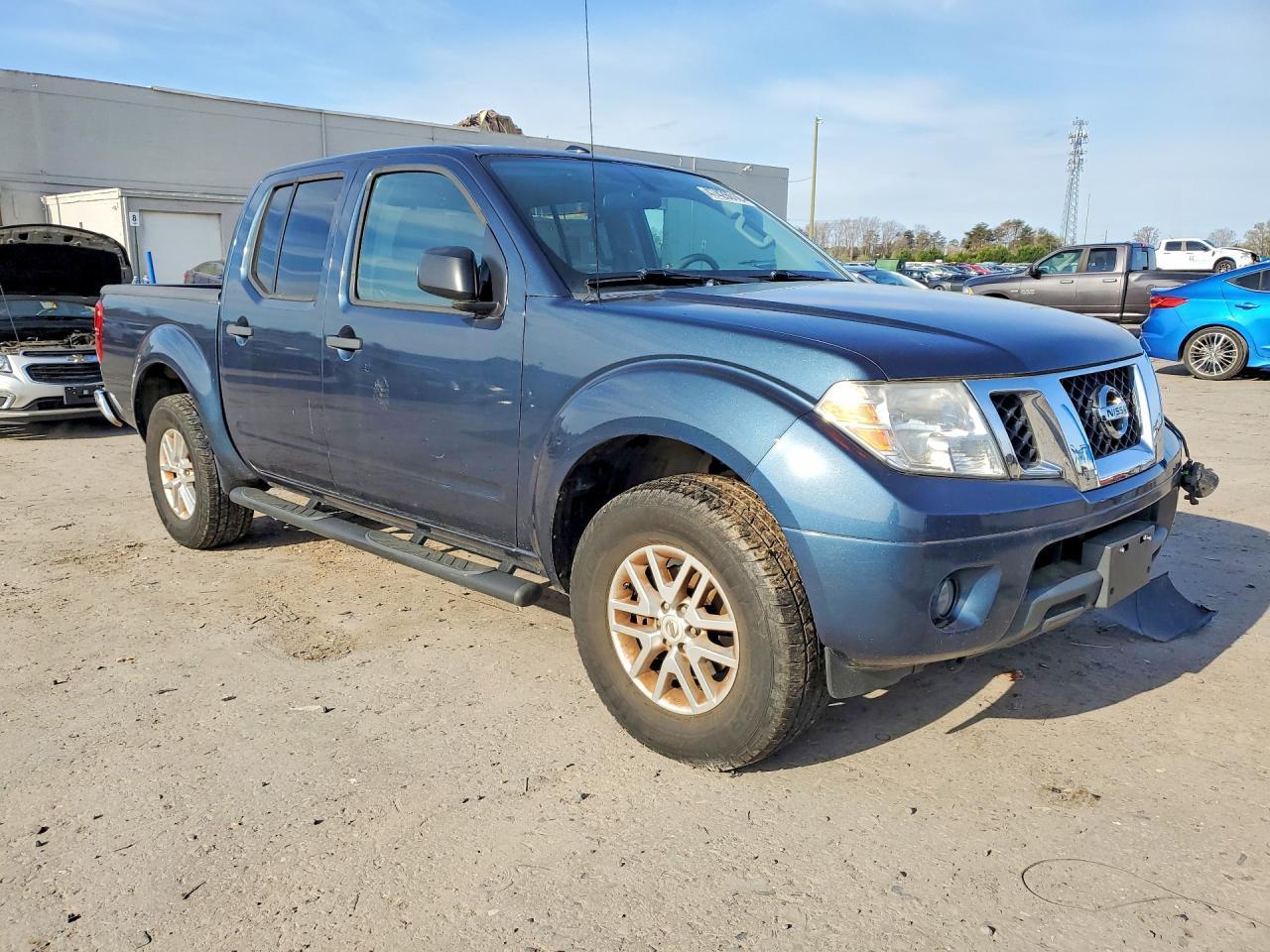 2016 NISSAN Frontier