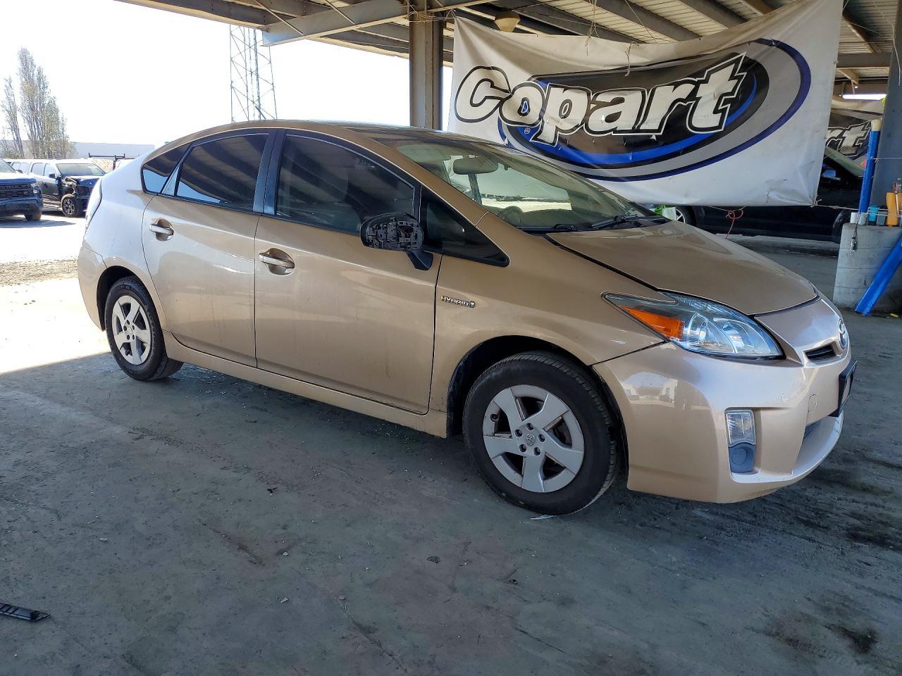 2011 TOYOTA PRIUS