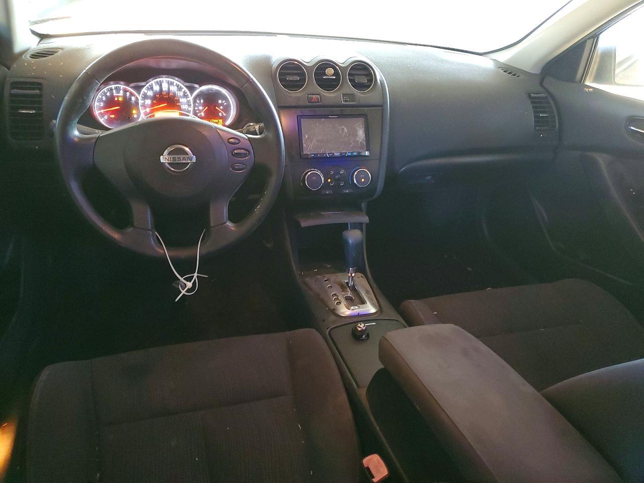 2010 NISSAN ALTIMA