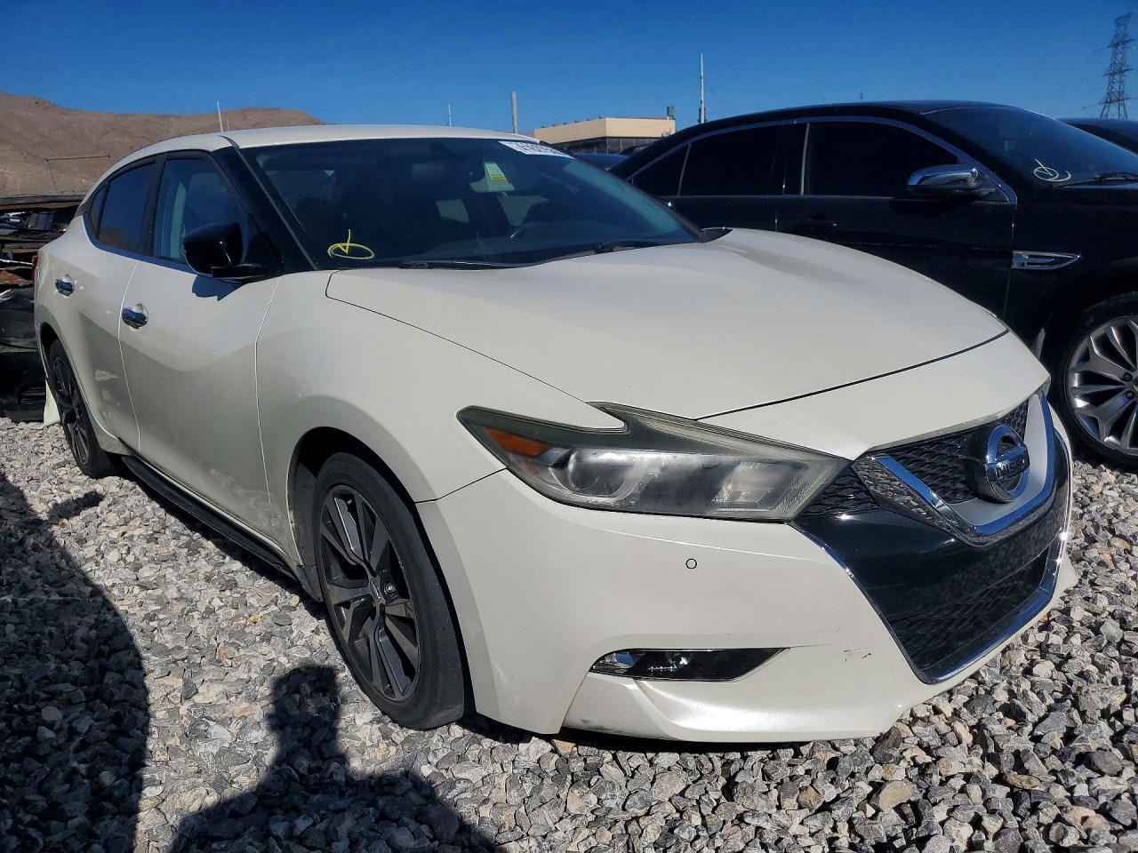 2017 NISSAN Maxima