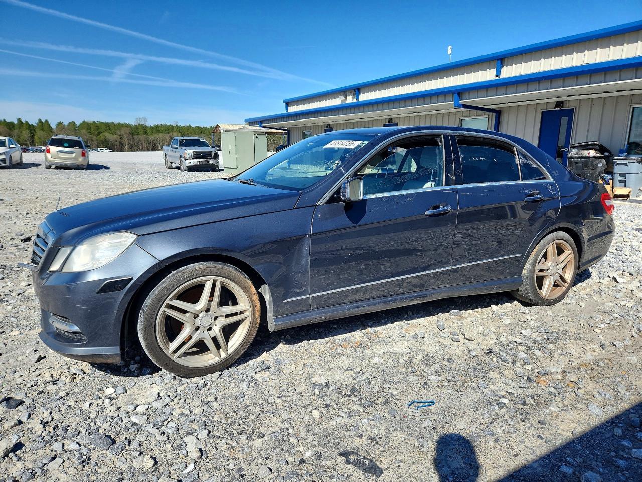 2013 MERCEDES-BENZ E-Class