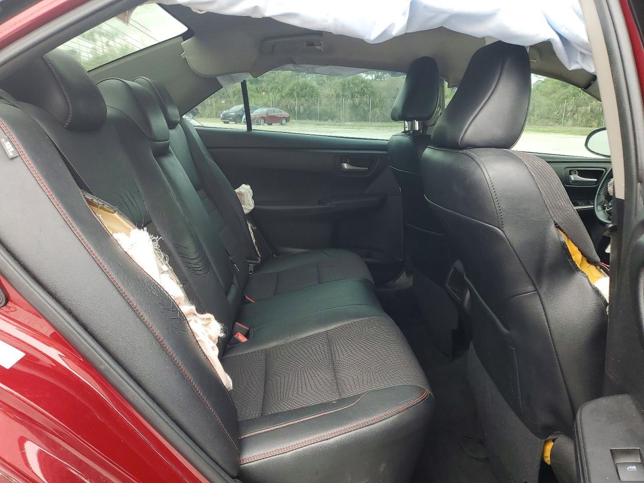 2016 TOYOTA CAMRY