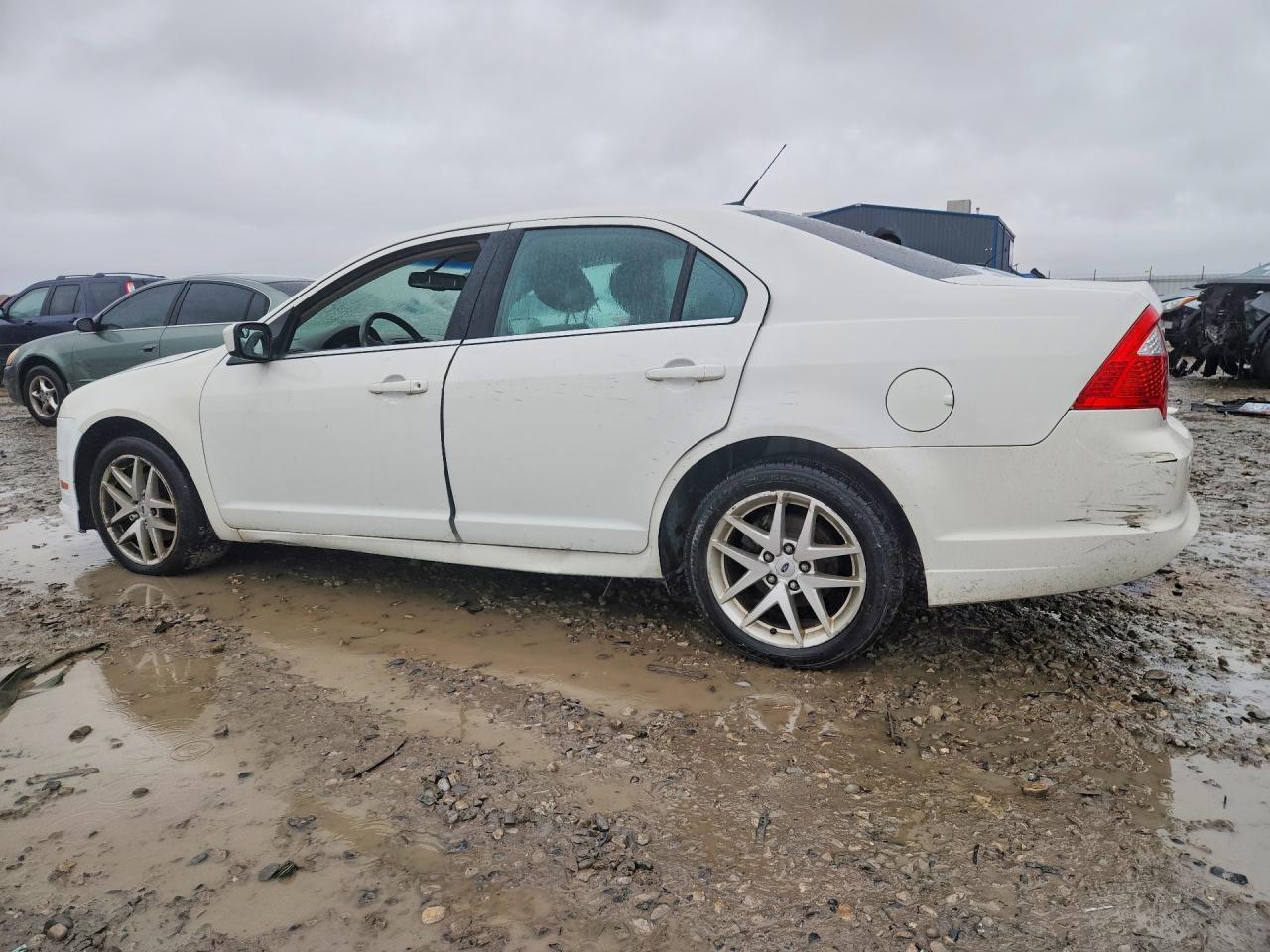 2011 FORD FUSION