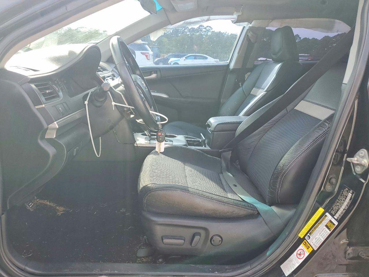 2014 TOYOTA CAMRY