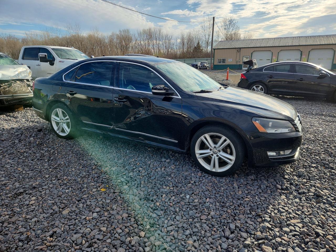 2014 VOLKSWAGEN Passat