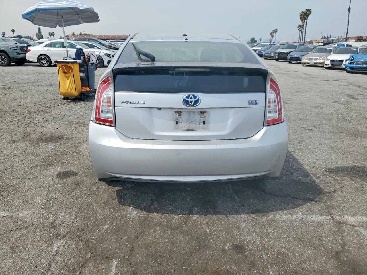 2015 TOYOTA PRIUS