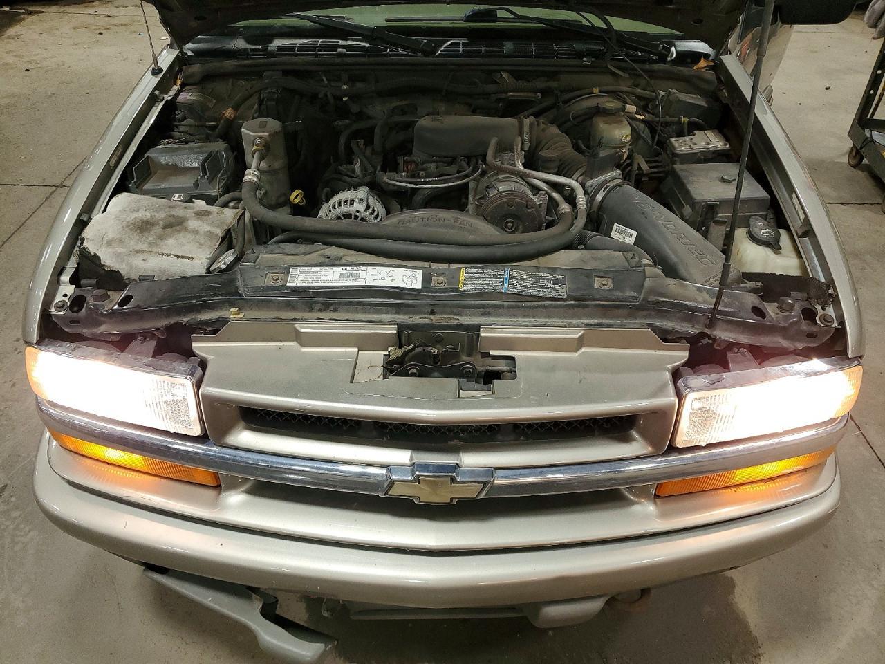 2002 CHEVROLET BLAZER