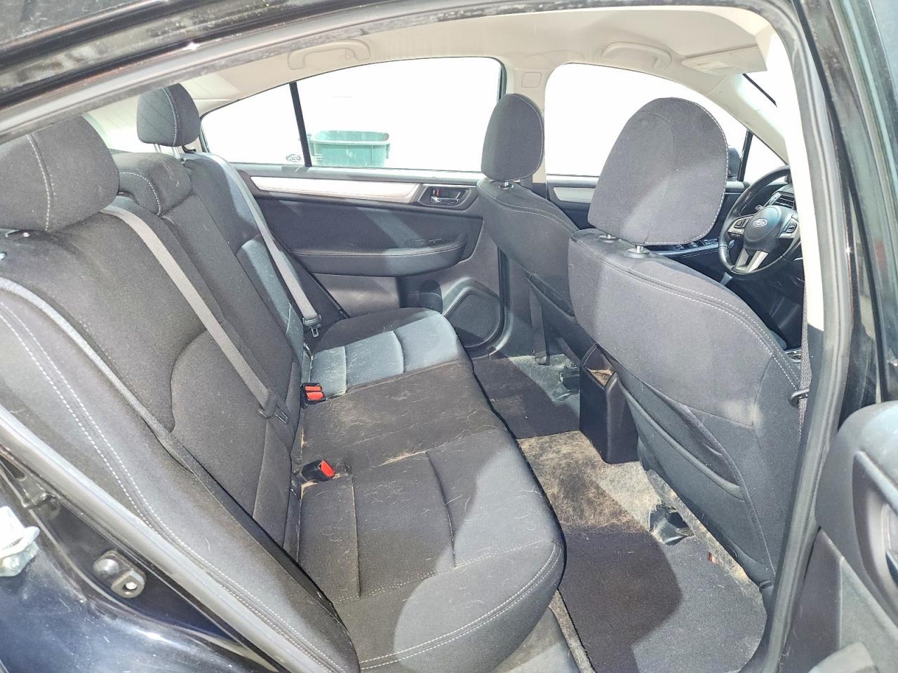 2017 SUBARU Legacy