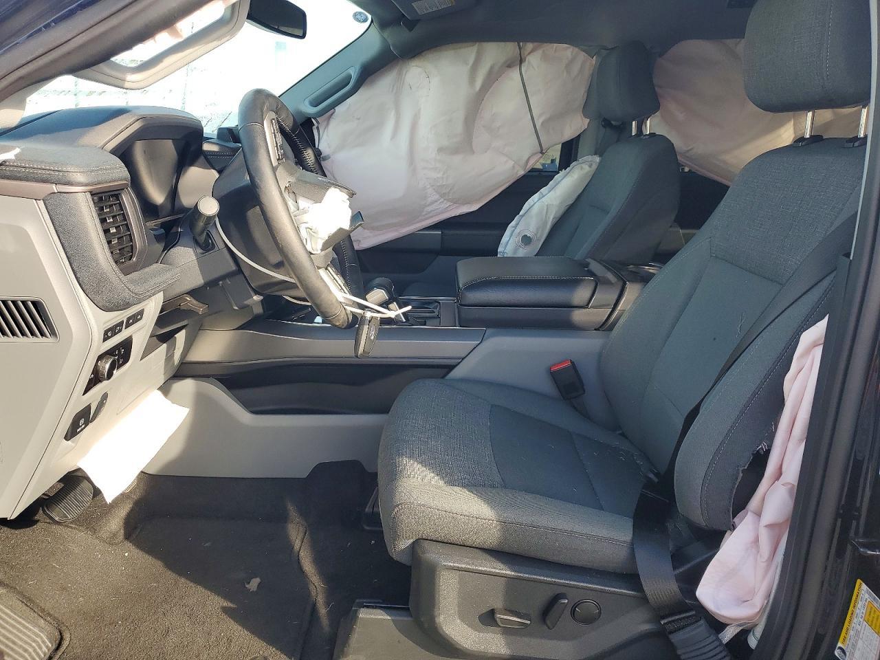 2024 FORD F-150 Lightning