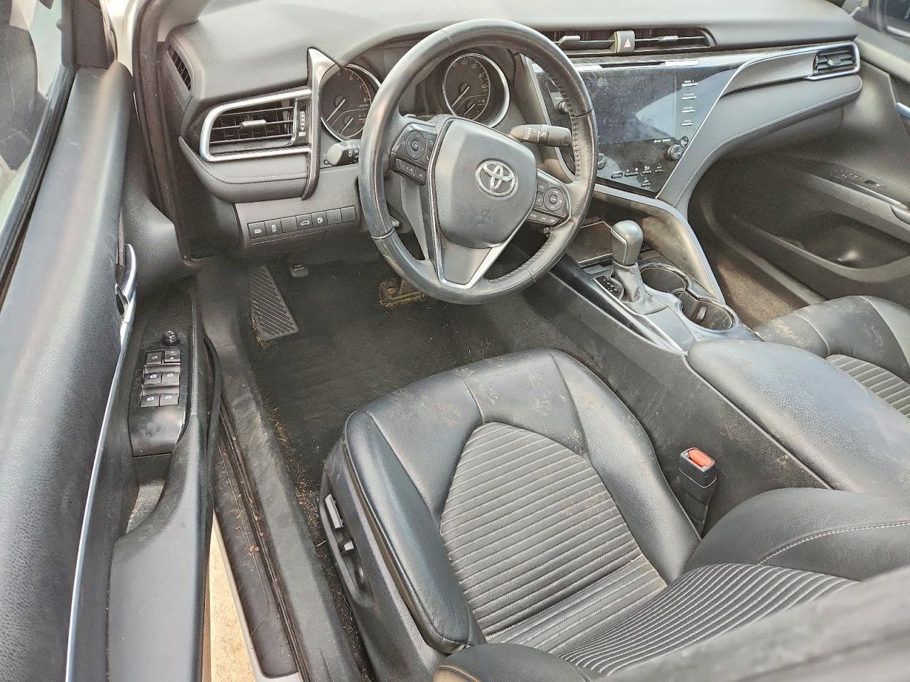 2018 TOYOTA CAMRY
