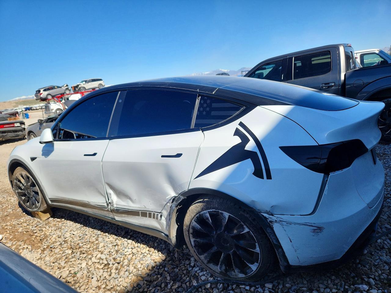 2023 TESLA MODEL Y