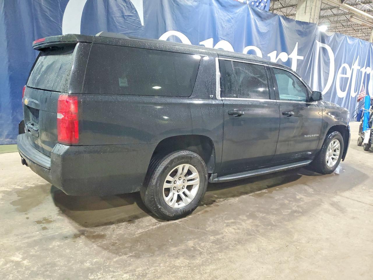 2018 CHEVROLET Suburban