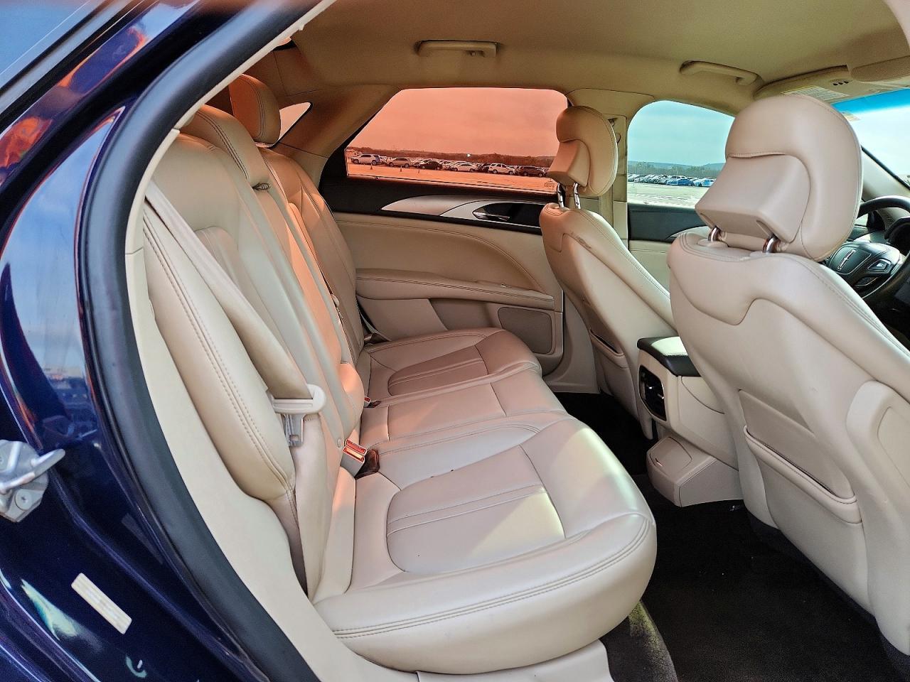 2017 LINCOLN MKZ