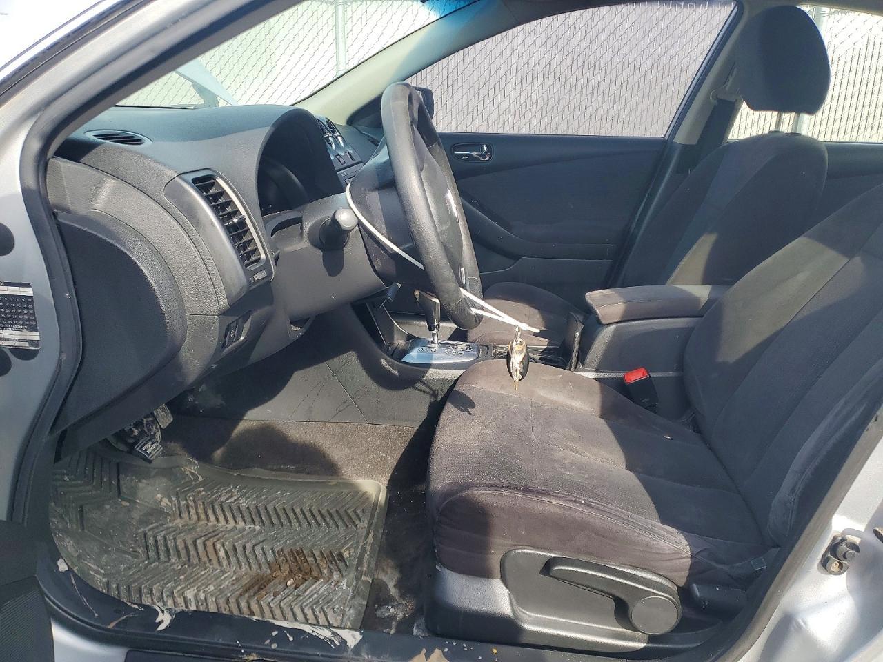 2010 NISSAN ALTIMA