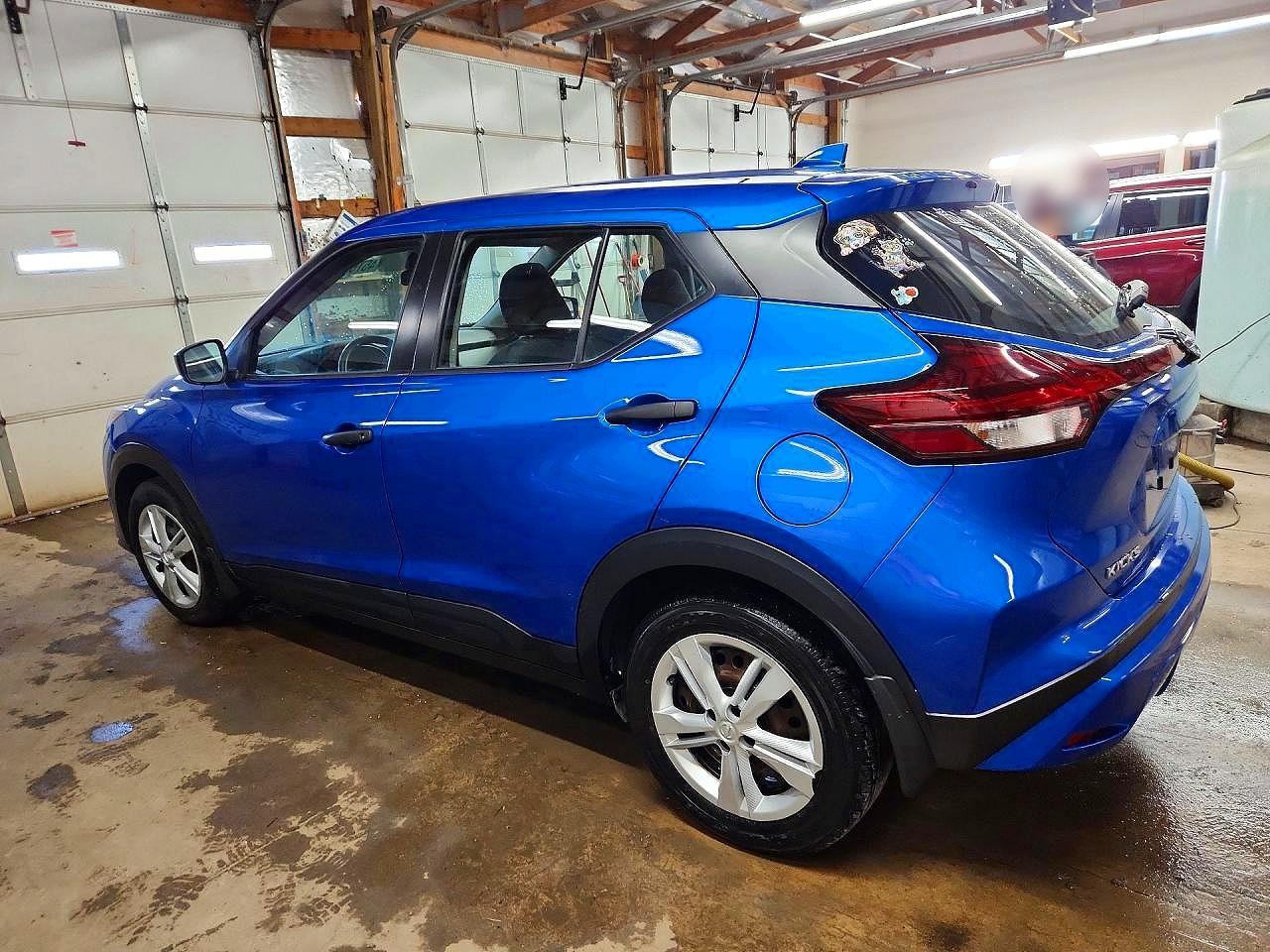 2021 NISSAN KICKS